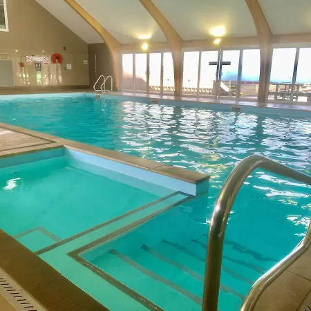 Holiday home 27, Retallack &